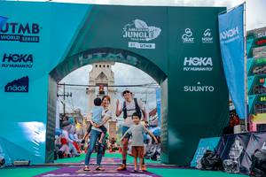 BIB: 
                            <button type="button" onclick="openModal(24869508)" class="btn btn-primary btn-sm float-right btn-popup" data-toggle="modal" data-target=".modal-high-quality">
                        <i class="fas fa-shopping-cart"></i> Add to Cart
                    </button>
                                            <button type="button" onclick="isThisMe(24869508, true)" class="btn btn-success btn-sm float-right btn-popup btn-isme hidden" data-toggle="tooltip" data-placement="bottom" title="นี่คือรูปของคุณใช่ไหม คลิกที่นี่เพื่อเอาเข้าอัลบั้ม">
                        <i class="fas fa-plus"></i> Add to album
                    </button>
                    <button type="button" onclick="isThisMe(24869508, false)" class="btn btn-warning btn-sm float-right btn-popup btn-isnotme hidden">
                        <i class="fas fa-ban"></i> Remove from album
                    </button>